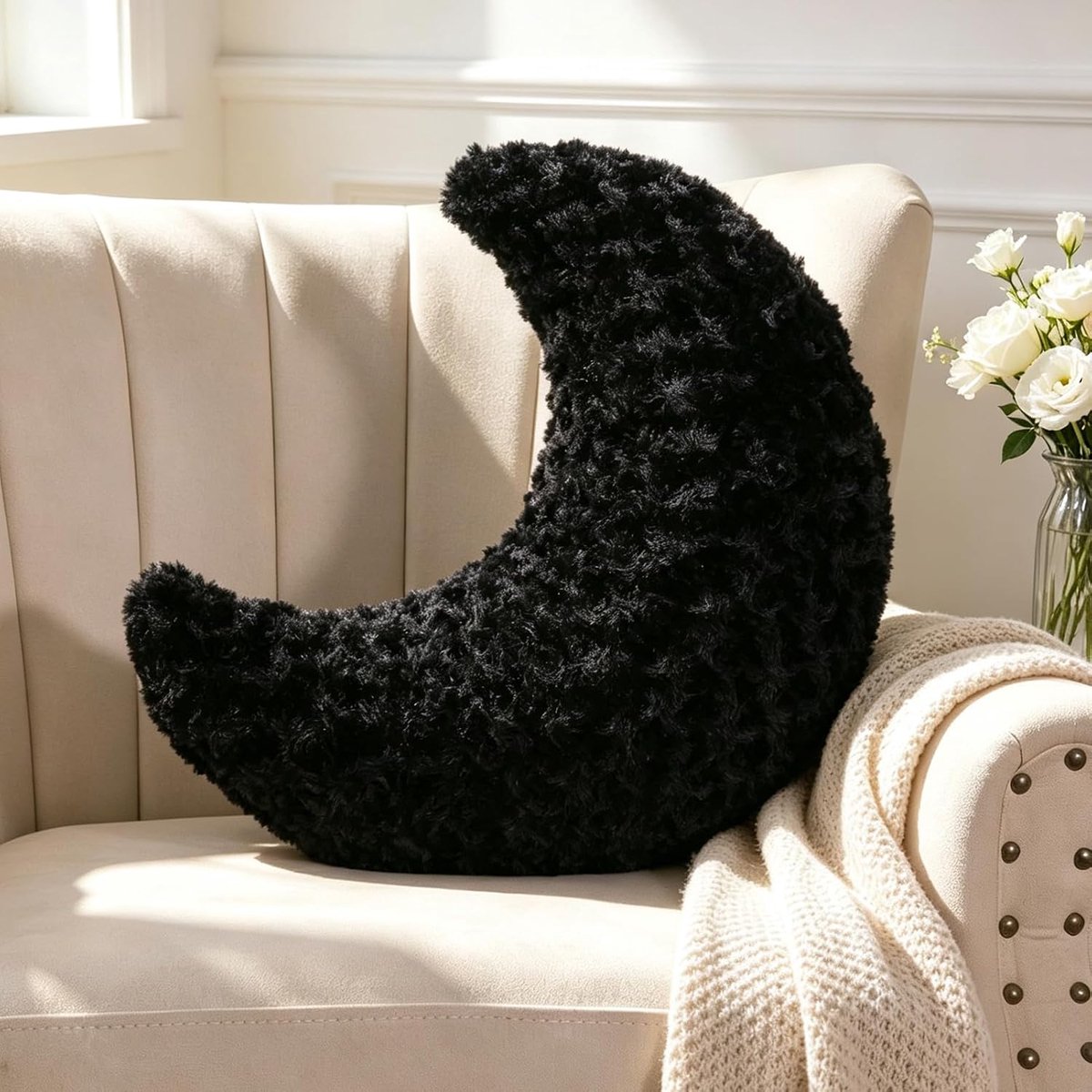 Zwart maanvormig kussen, knuffelkussen, schattig sierkussen, esthetisch, pluche maan, gooikussen voor woonkamer, bank, kind, slaapkamer, bed, cadeau, 43 cm