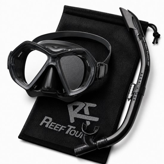Ensemble de plongée noir avec masque noir, lentille stratifiée, sangle en silicone et tuba assorti avec sac de transport logo ReefTourer.