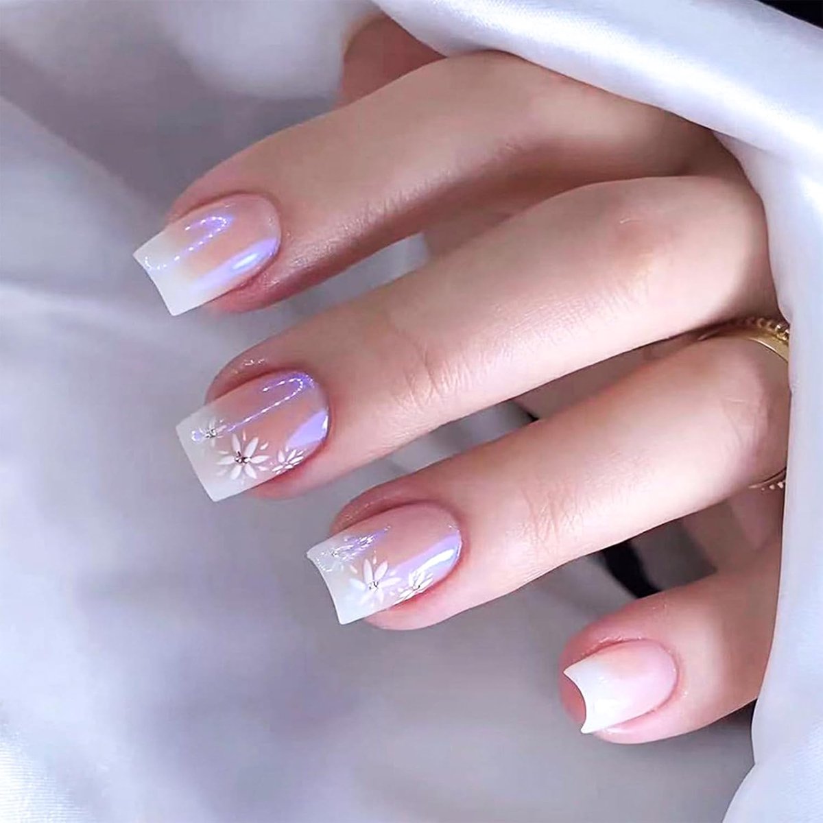 Press-on nagels 24 stuks - glanzend Frans ontwerp - gradient met bloemen en glitters - eenvoudig aan te brengen - ShopVlot
