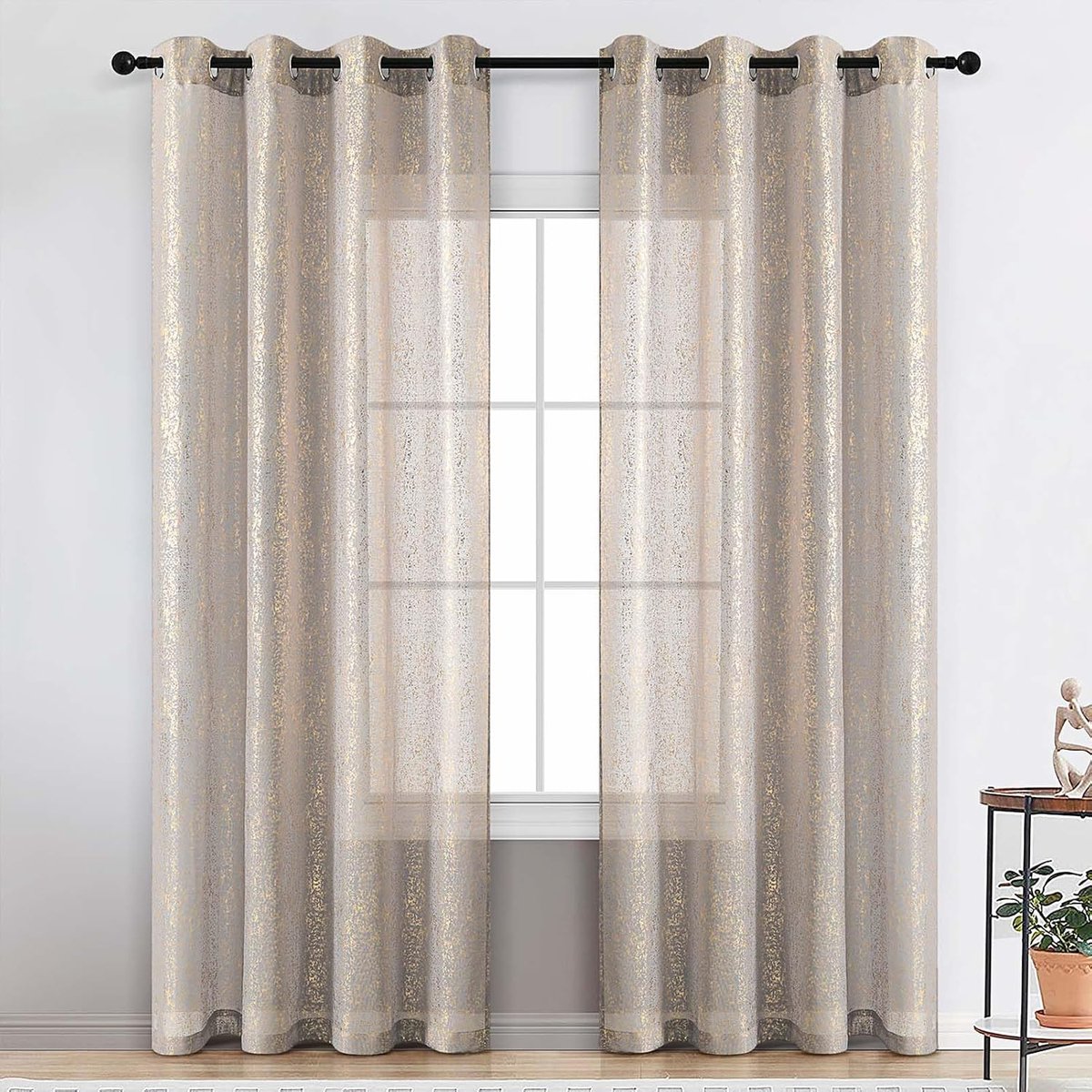 Doorschijnende gordijnen met stippen van goudkleurige folie, met ogen, 2 panelen, 132 x 160 cm