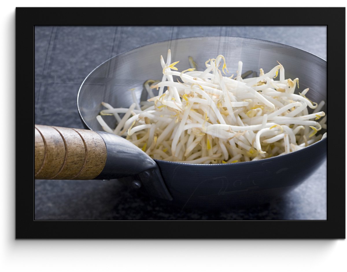 Poster in lijst - Fotolijst 30x20 cm - Posters - Een wok pan gevuld taugé - Posterlijst zw