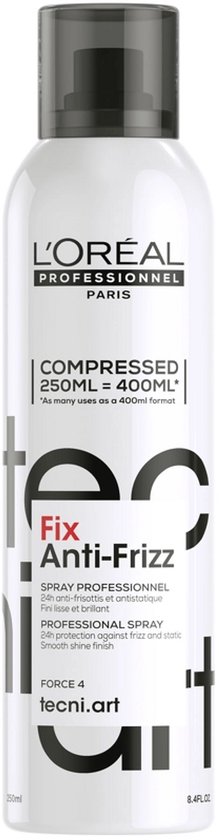 Spray L'Oréal Professionnel Tecni.Art Fix Anti-Frizz dans une boîte blanche avec des lettres noires. Offre 24h de protection anti-frisottis et antistatique.