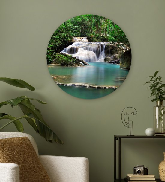 WallCircle - Wall Circle - Indoor Wall Circle - Une cascade avec des arbres dans le parc national thaïlandais d'Erawan - 60x60 cm - Décoration murale - Peintures ronds