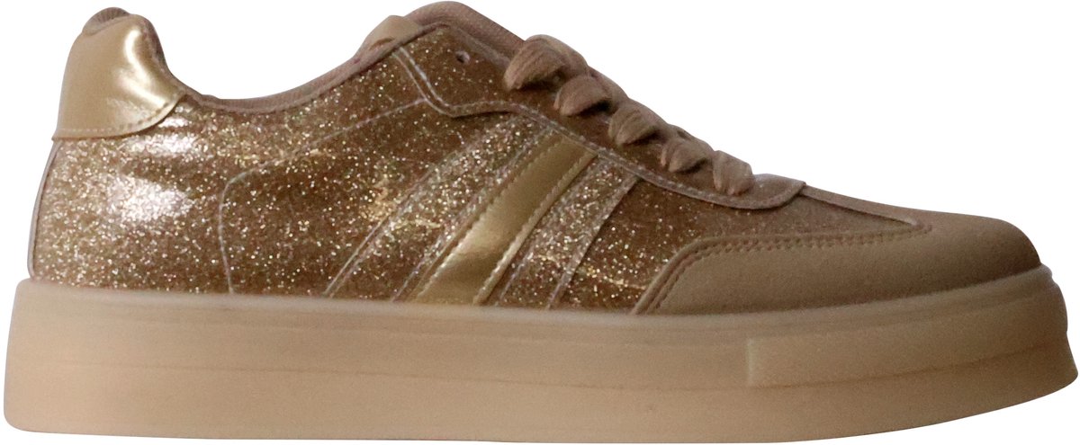 Lage sneakers met veters