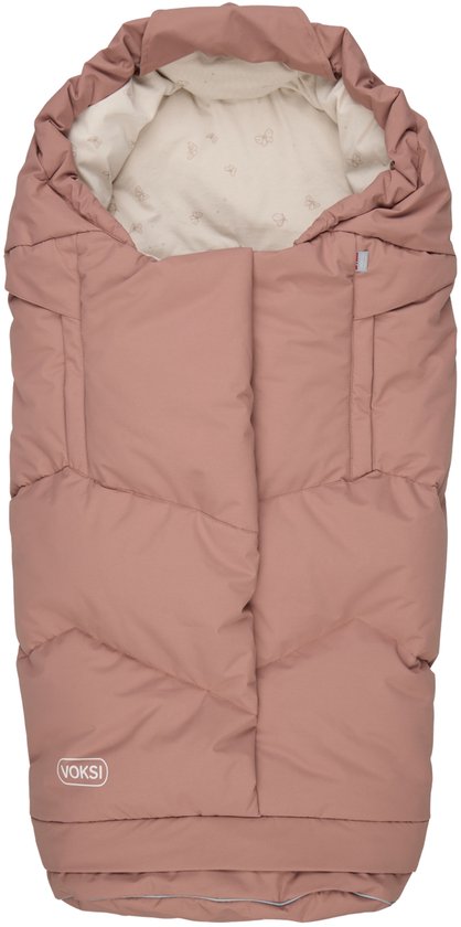 Gigoteuse Voksi rose avec un design matelassé et un petit logo sur le devant.