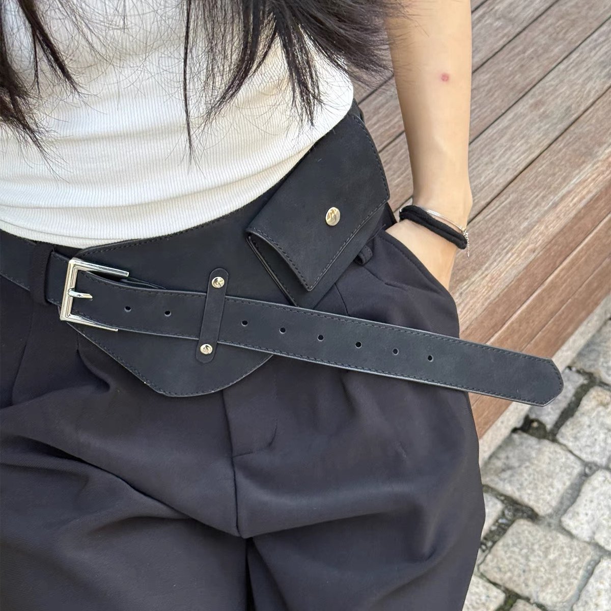 PU suède riemtas dames, brede taille riem met bijbehorende zakje, 85 cm totale lengte, mode heuptas voor portemonnee en accessoires, zwart