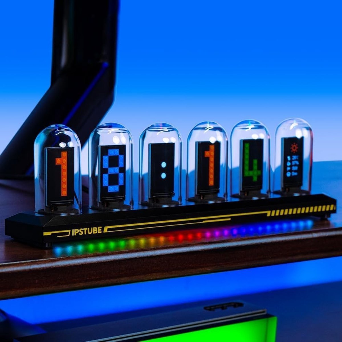 Kleurrijke Nixie Tube Klok met RGB Verlichting, Digitale Fotoalbum, Weerfunctie en 5 Inch IPS Scherm - Retro Cadeau voor Vrienden met App Bediening en Verlichte Basis