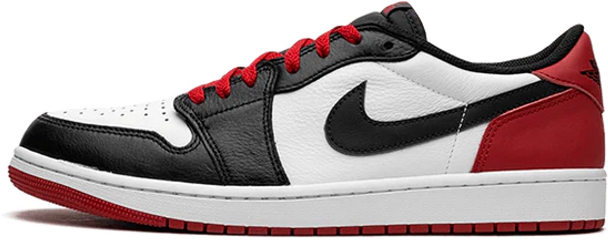 Jordan 1 Retro Low OG Black Toe (2023)