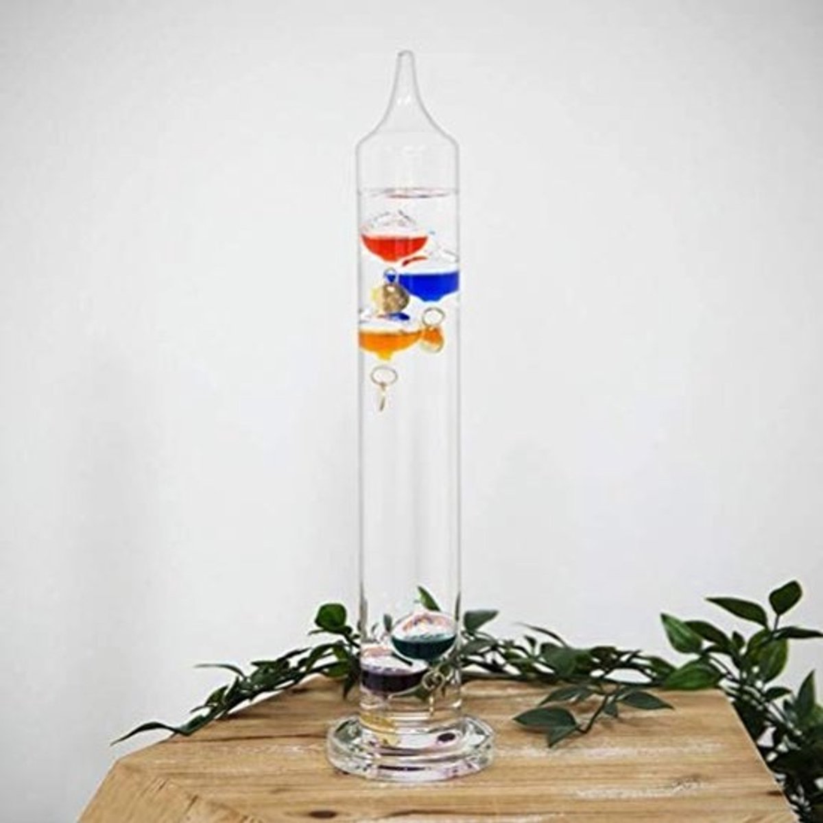 Galileo Thermometer 33cm met Kleurrijke Lampen - 5 Drijvers voor Temperatuurweergave