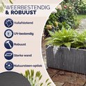Donkergrijze plantenbak met natuursteen-look, bestand tegen vuil, UV en robuust.