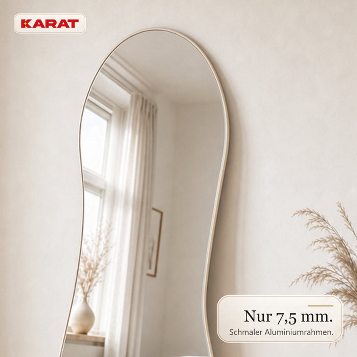 FLOORDIREKT Passpiegel Mila – Organische wandspiegel met crèmewit aluminium frame – 65 × 150 cm