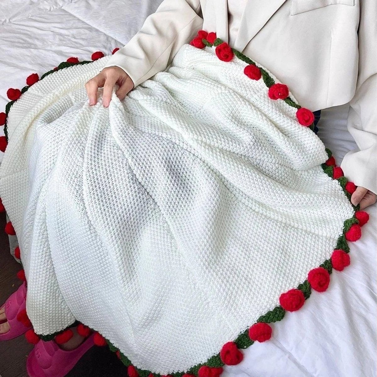 Casalora Bloemenboeket Patroon Plaid – 60 cm – Handgehaakte Deken – Zachte en Lichtgewicht Gebreide Deken – Wit – Rozendeken – Omvormbaar tot een Boeketdeken