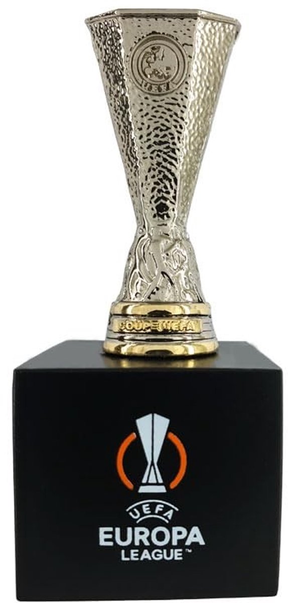 Elzusha - 3D Trofee Replica op Houten Basis - 70 mm