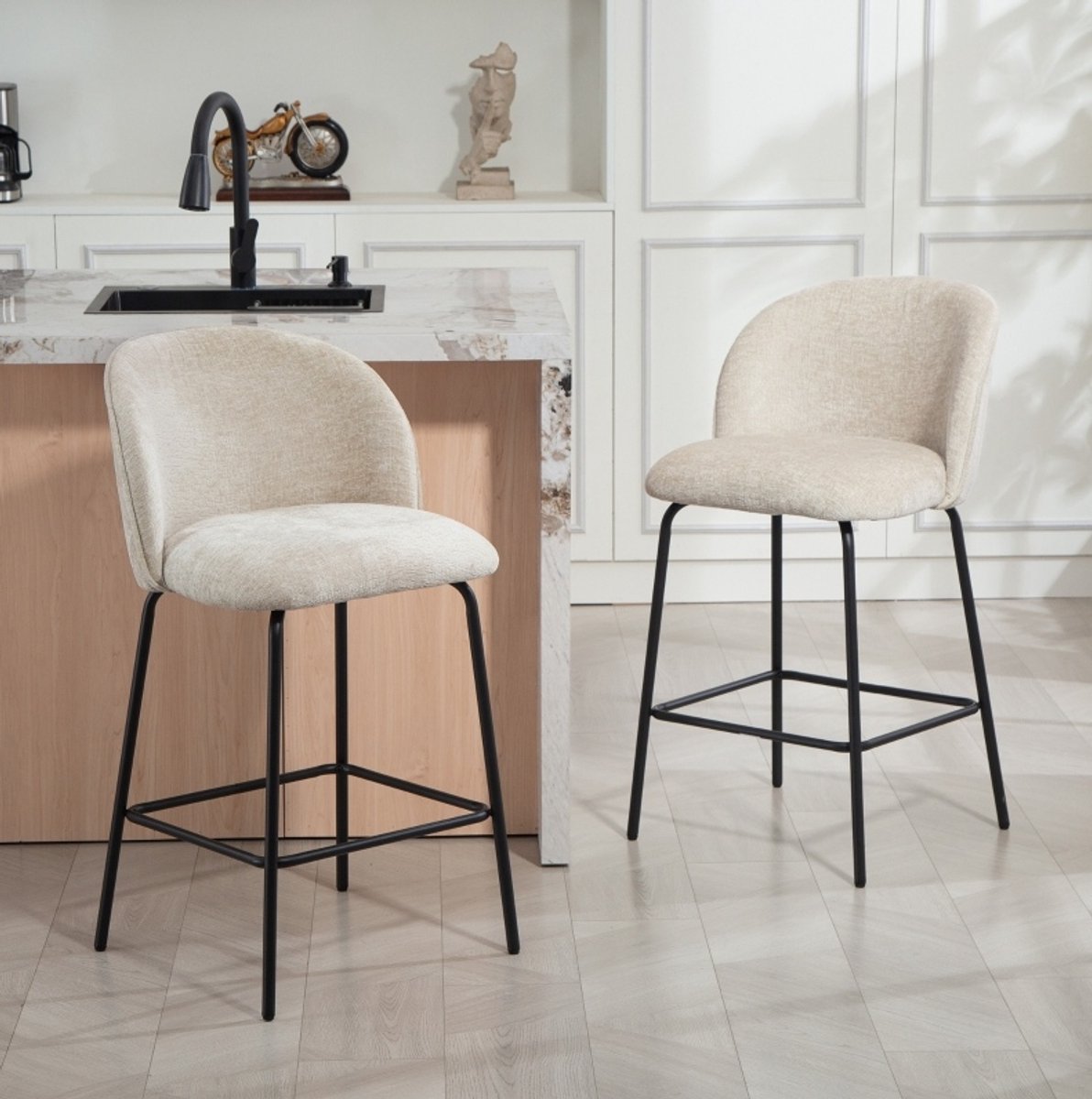 MIVRAY Barkruk Set Van 2 68 Cm - Comfortabele Gestoffeerde Zit Met Rugleuning En Voetensteun - Voor Keuken Eiland En Eetkamer - Stof Beige