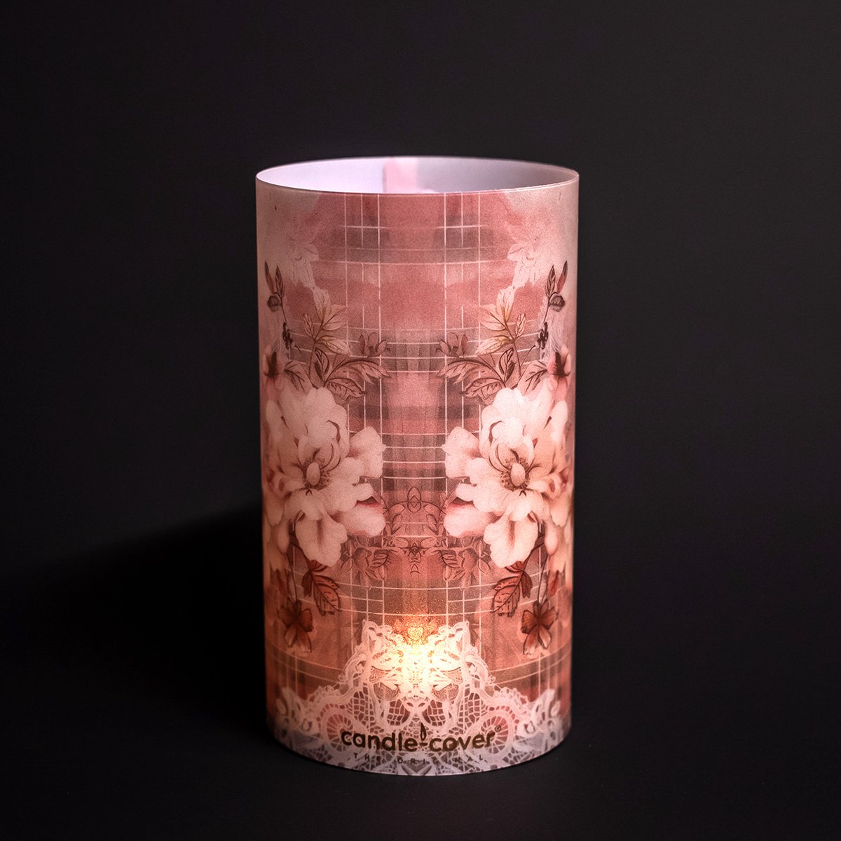 Candle-Cover - Romantic Flowers - trendy omhulsel voor (oplaadbaar) theelicht en waxinelicht - windlicht - 9 cm rond - 16 cm hoog