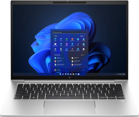 Een zilverkleurige HP Elitebook 840 G10 laptop met het Windows 11 startscherm op het 14-inch scherm.