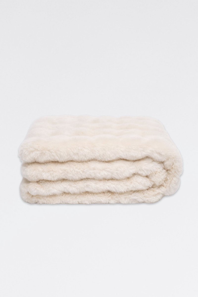 Rino & Pelle Home textiles - Serge faux fur blanket - Wit