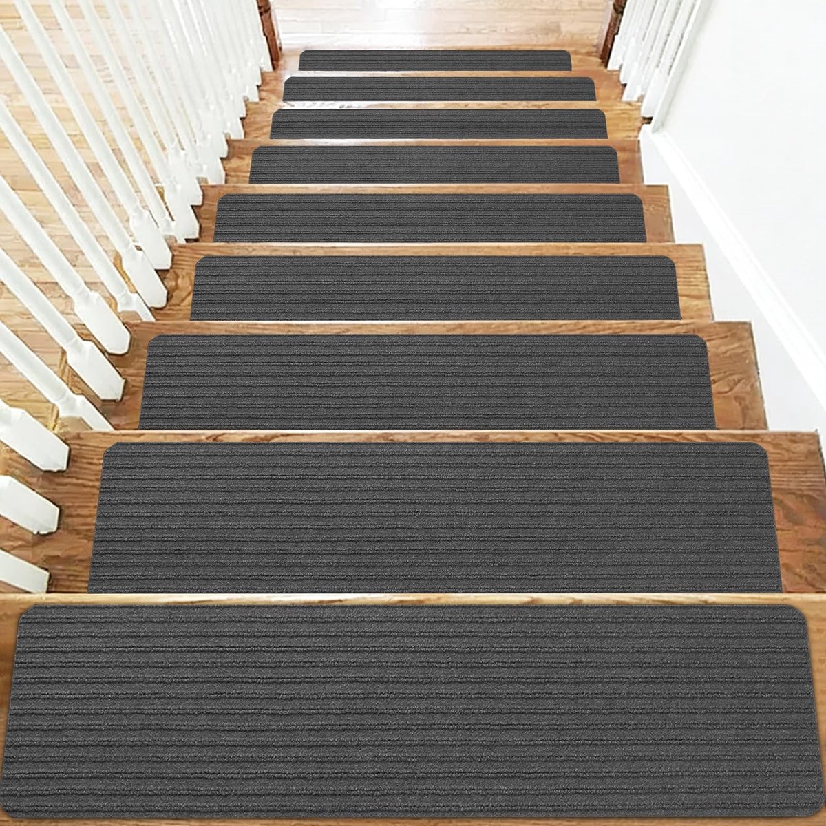 Dailygoods - Traptredenmatten, 15 stuks, zelfklevende traptreden voor binnen, antislip, op maat te snijden, herbruikbaar, beschermt huisdieren, senioren en kinderen, 55 cm x 22 cm, donkergrijs