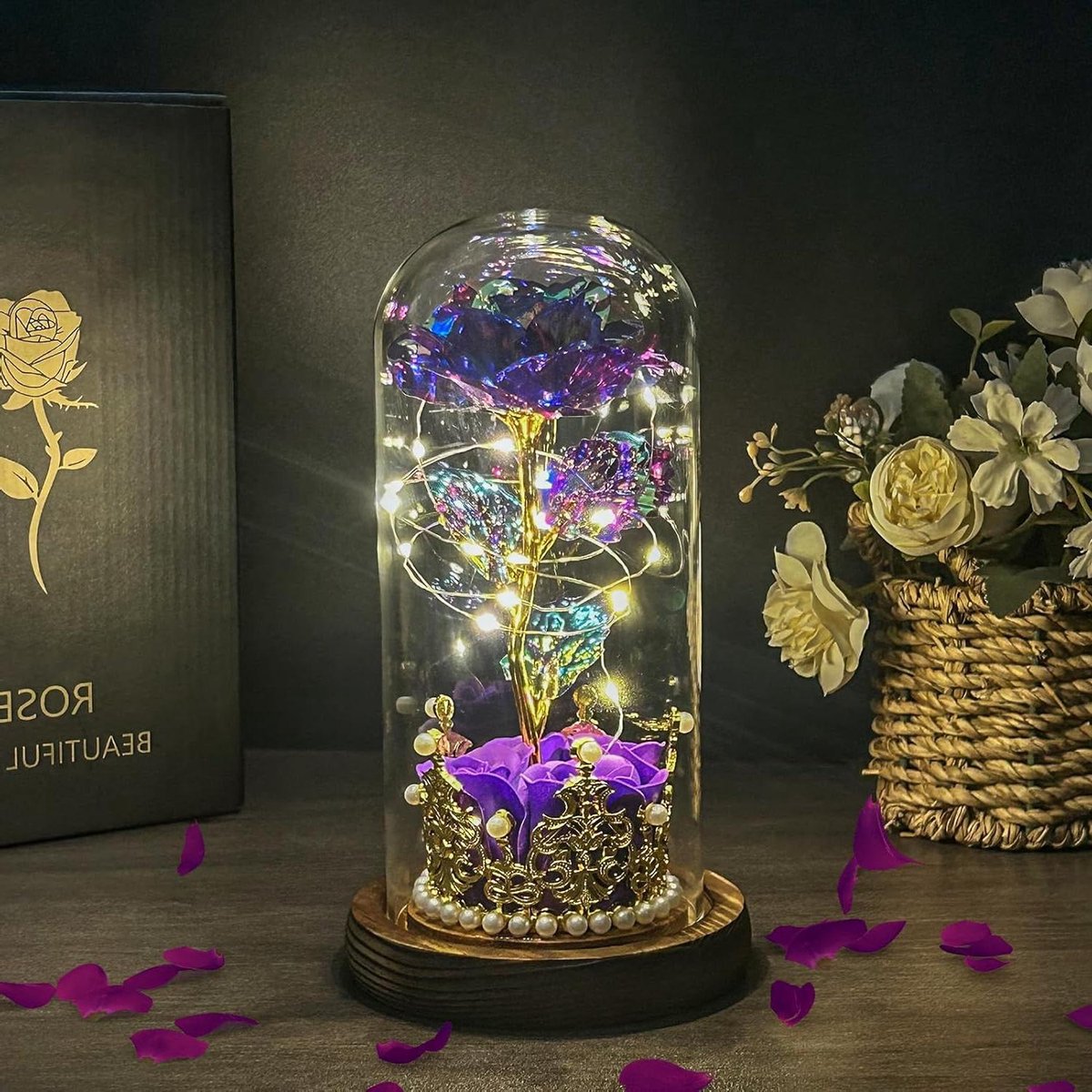 Eeuwige Roos - Bloem in Glas - Decoratie en Cadeau - Met LED Verlichting - 25 cm Hoog - Lila