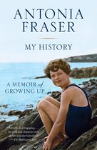 Boek kaft: Antonia Fraser, My History, A Memoir of Growing Up. Een jonge vrouw in badpak zit op stenen bij de zee.