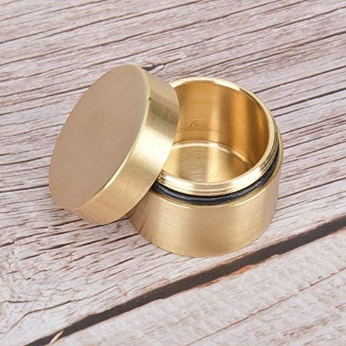 Mini Pill Container van Messing - Waterdichte Ronde Opbergdoos voor Sieraden, Coins en Outdoor Gebruik - Stof- en Vochtbestendig