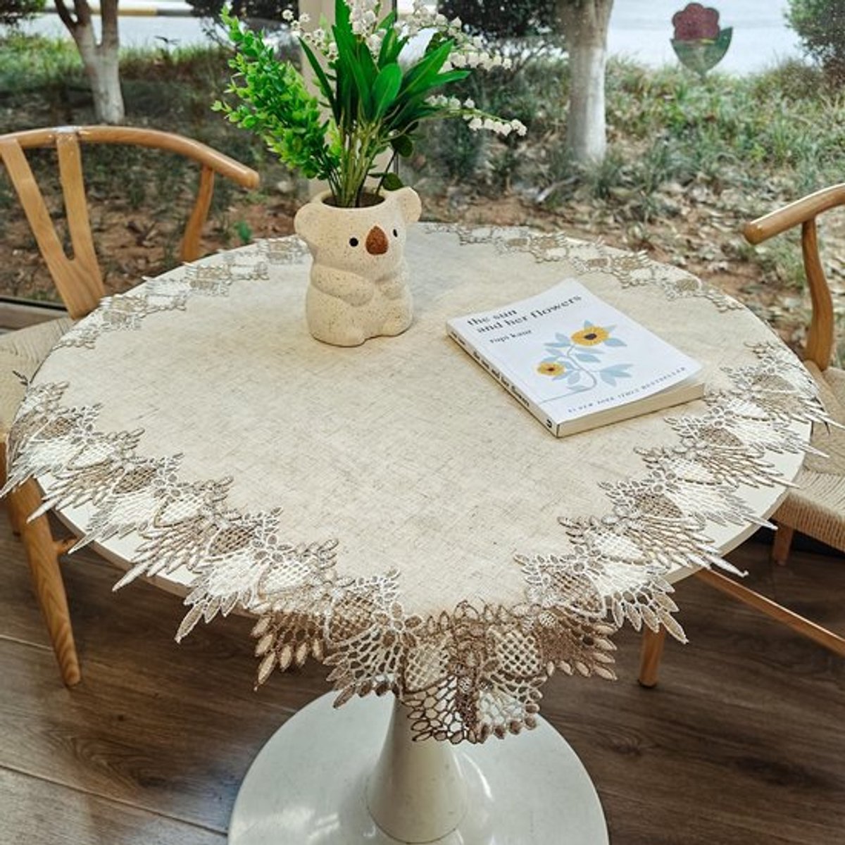 Tafelhoes Elegante Kanten Rand - Vierkante Tafelkleed - 70 cm x 70 cm - Linnen - Decor voor Eetkamer/Keuken - Schokbestendig