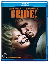Blu-ray hoes van The Bride! met Jessie Buckley en Christian Bale. Jessie Buckley met blond haar en zwarte lippen, Christian Bale met littekens op zijn gezicht.