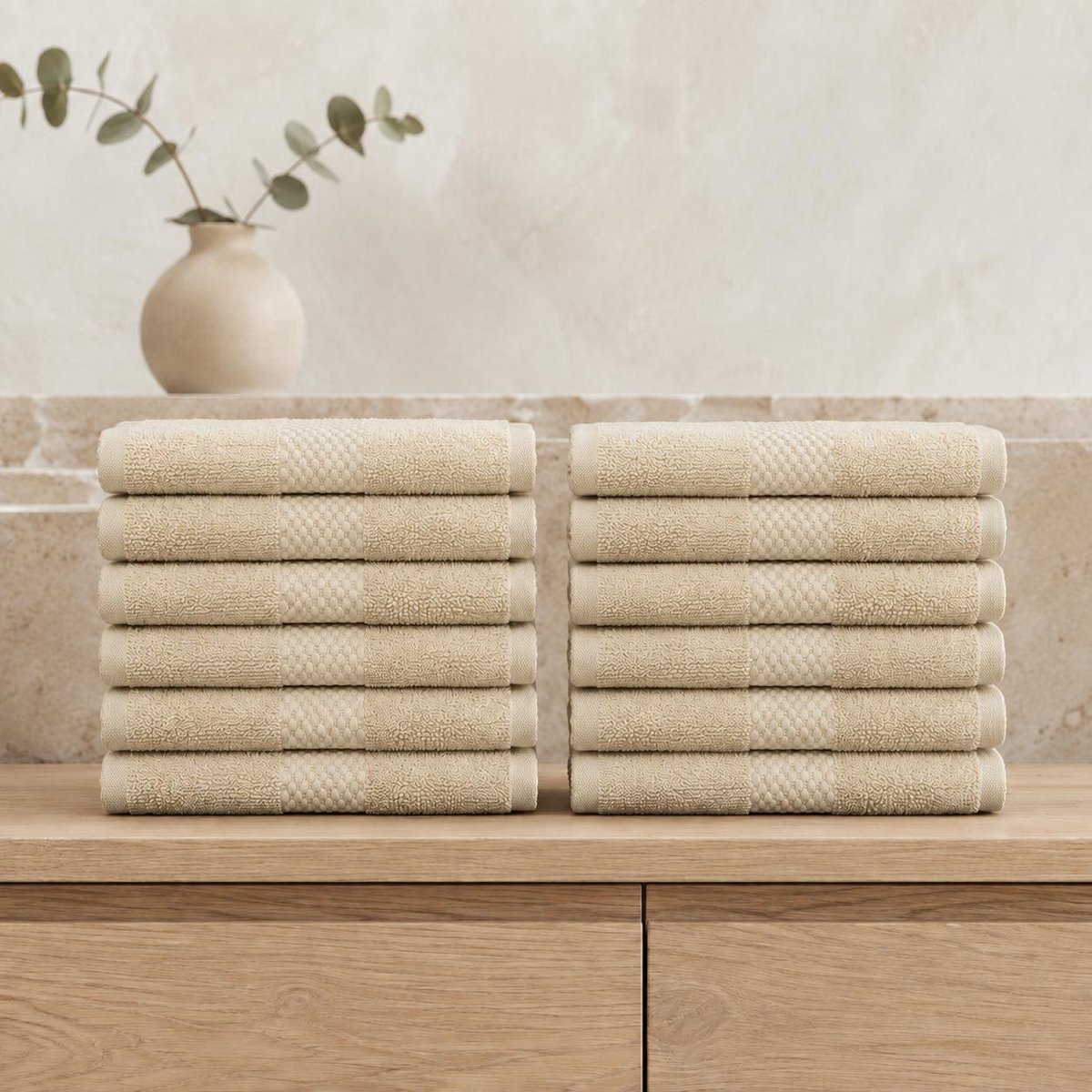 The Linen Room Gastendoekjes – 30 x 30 cm – Set van 12 – 100% Katoen – 600 GSM Dubbelgetwijnd 20/2 Garen – OEKO-TEX® – Zacht & Absorberend – Licht beige