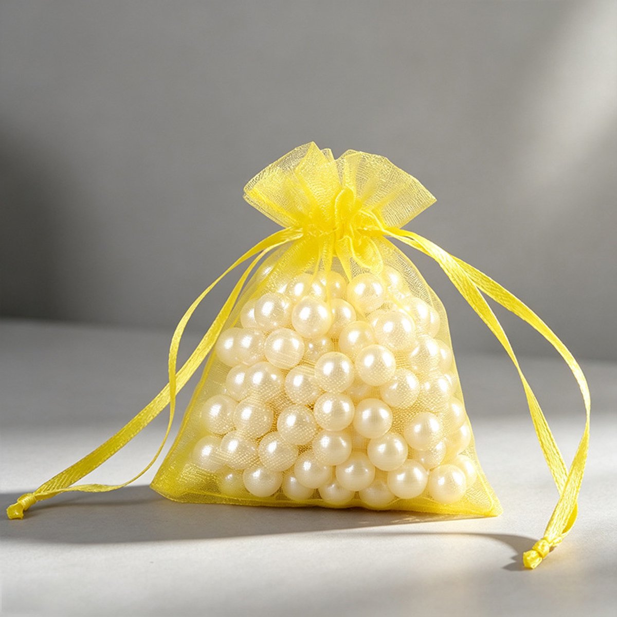 Verpakking van 50 geschenkzakjes, geschikt voor bruiloften, netverpakkingen voor sieraden.-geel-13*18cm