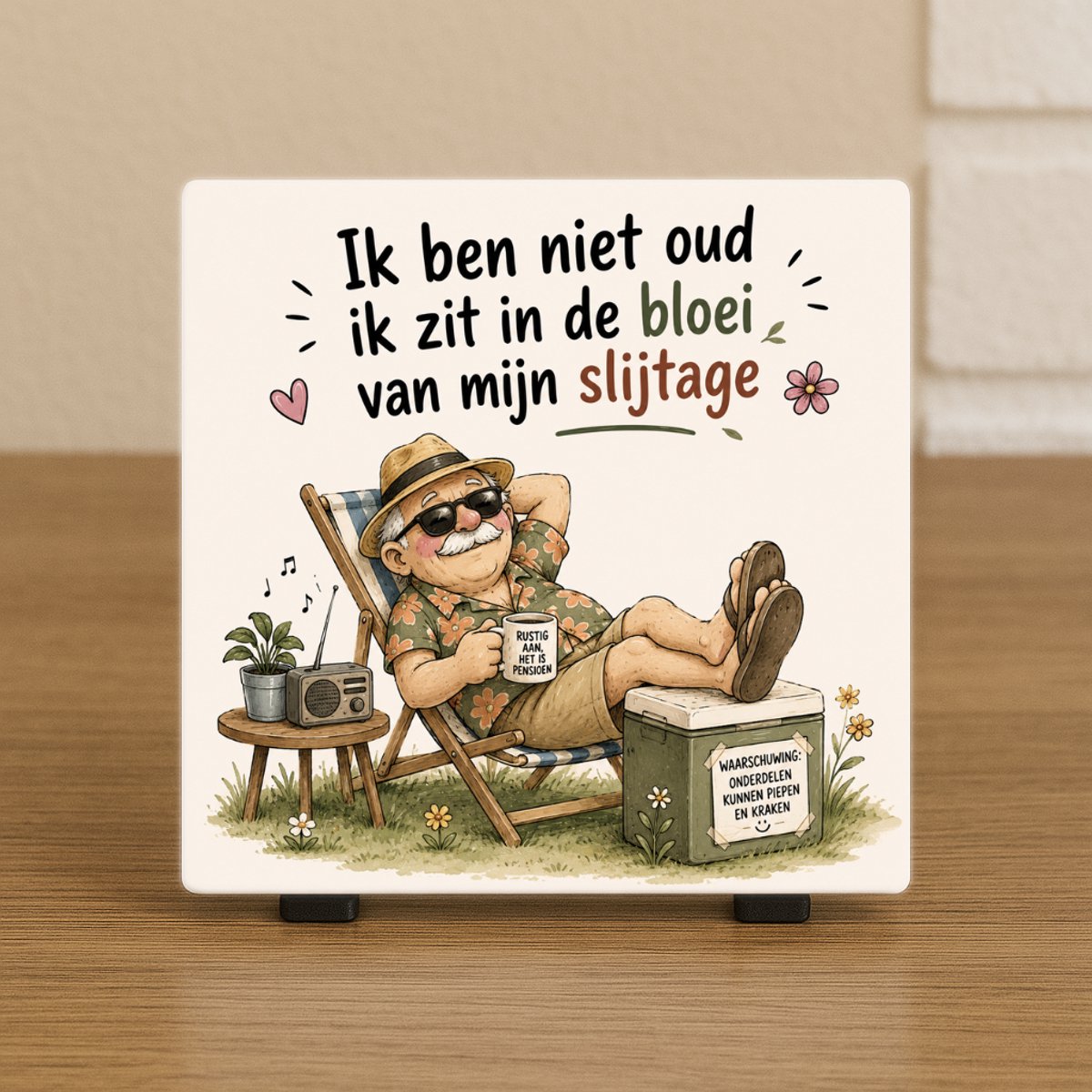 CreaCraft Spreuktegel: Ik ben niet oud ik zit in de bloei van mijn slijtage Man – Grappig tegeltje met tekst - Cadeau voor ouders, Pensioen, verjaardag, sarah, abraham – Wenstegeltje – Brievenbuscadeau - CreaCraft Ik ben niet oud, ik zit in de bloei van mijn slijtage. Man