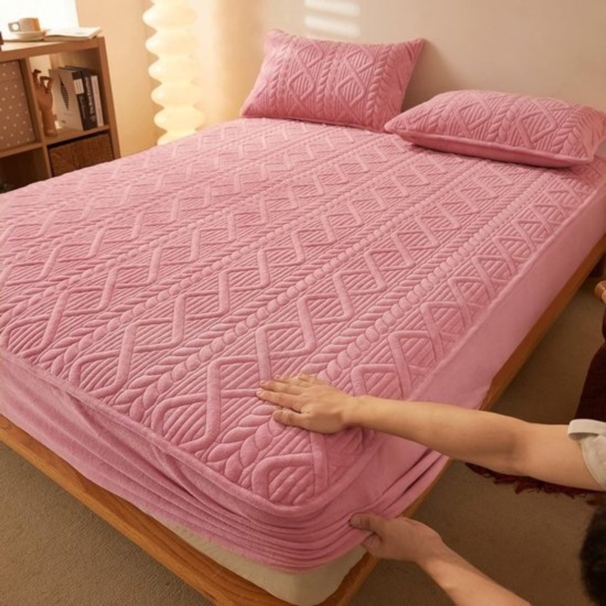 Gewatteerd Hoeslaken - Zachte Matrasbeschermer - Comfortabel Slapen - Microfiber Kwaliteit - 120x200+30cm - Roze