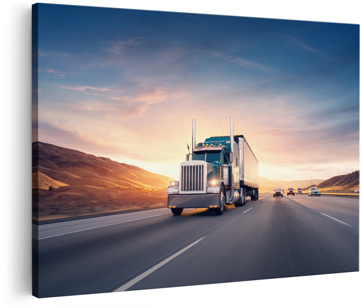 Artaza Canvas Schilderij Vrachtwagen op de Weg - 150x100 cm - Groot - Foto Op Canvas - Wanddecoratie Woonkamer