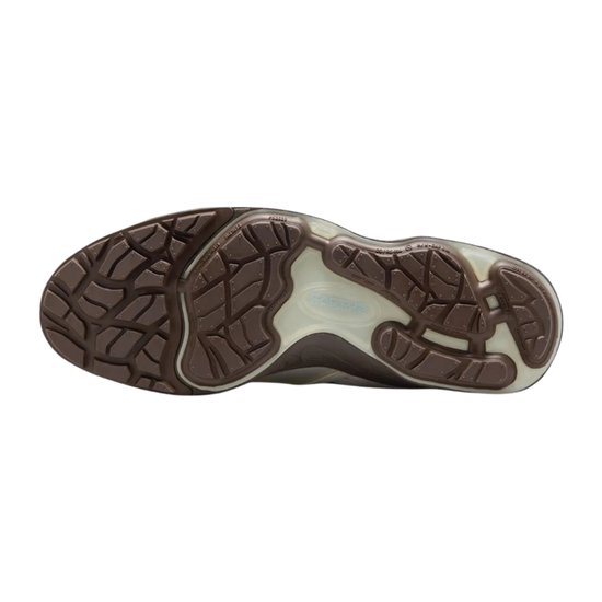 Onderkant van een bruine met lichtblauwe Nike sneaker met bruine zool en CACTUS detail.