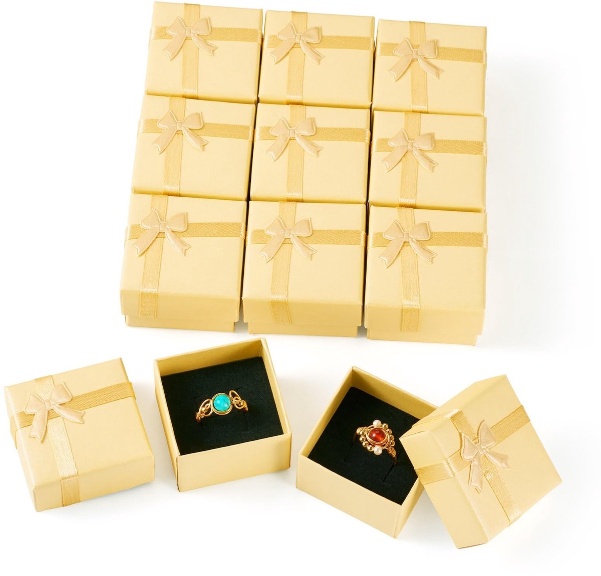 Dailygoods- Sieraden Doos - 12 Stuks - Kartonnen Ringdozen - Goud - Met Spons Binnen - 50x50x32mm - Lichtgewicht en Stevig - Ringdoos