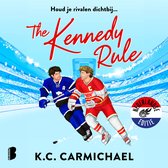 Twee ijshockeyers in uniform, een in het blauw, de ander in het rood, spelen tegen elkaar op een ijshockeybaan. De tekst "The Kennedy Rule" staat centraal.
