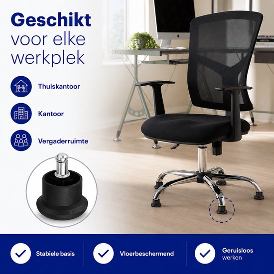Bureaustoel op zwarte stoelglijders op een lichte houten vloer, geschikt voor thuis en kantoor.