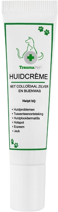 Witte tube huidcrème met groene opdruk: logo van hond en kat, 'TraumaPet Huidcrème', colloïdaal zilver en bijenwas. Helpt bij huidproblemen, jeuk, hotspot en eczeem.