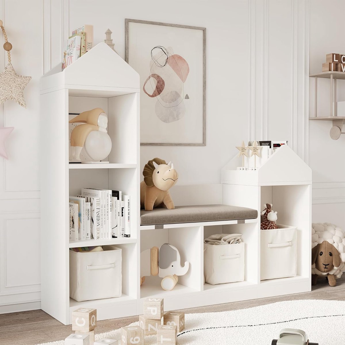 Speelgoedrek voor kinderen van MDF-platen – Dakvormig ontwerp – Opgedeelde vakken – Kinderboekenkast met comfortabel zitkussen – voor de slaapkamer, kinderkamer of speelkamer – 121 x 30 x 108 cm – Wit