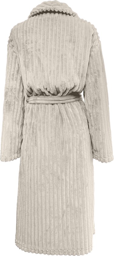 Arrière d'un peignoir en polaire teddy côtelée crème avec ceinture et col droit.
