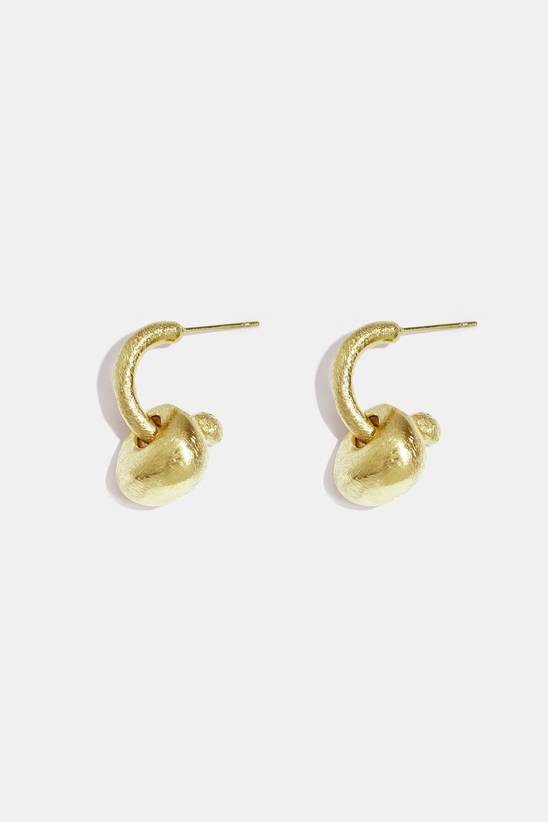 Lumé gold simple drop earrings for everyday elegance