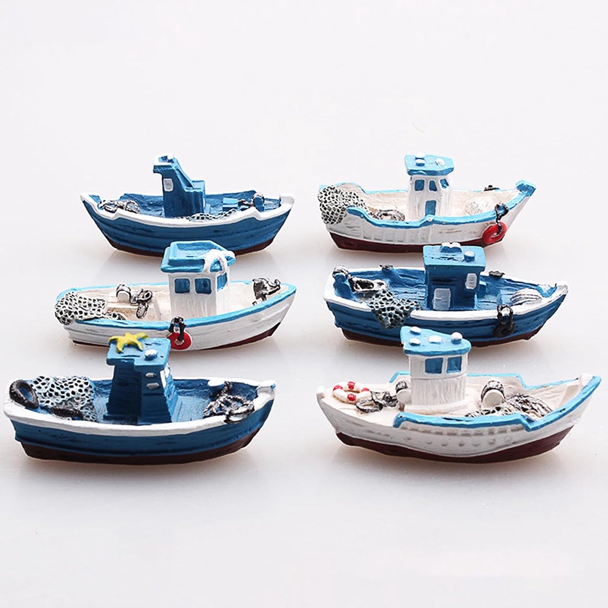 6-delige miniatuur vissersbotenset - vintage mediterrane stijl voor poppenhuis, sprookjestuin en micro-landschapsdecoratie - perfect voor oceaan, strand en zee thema's (willekeurige stijlen)