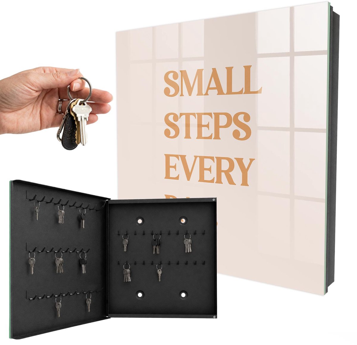 WallMuralia - Sleutelkast - 30x30x5 cm - met 50 haken - Motivatie Elke Dag Sleutelkastje Voor Binnen - Beige Sleutelbox - Linksopenend - Zwart interieur