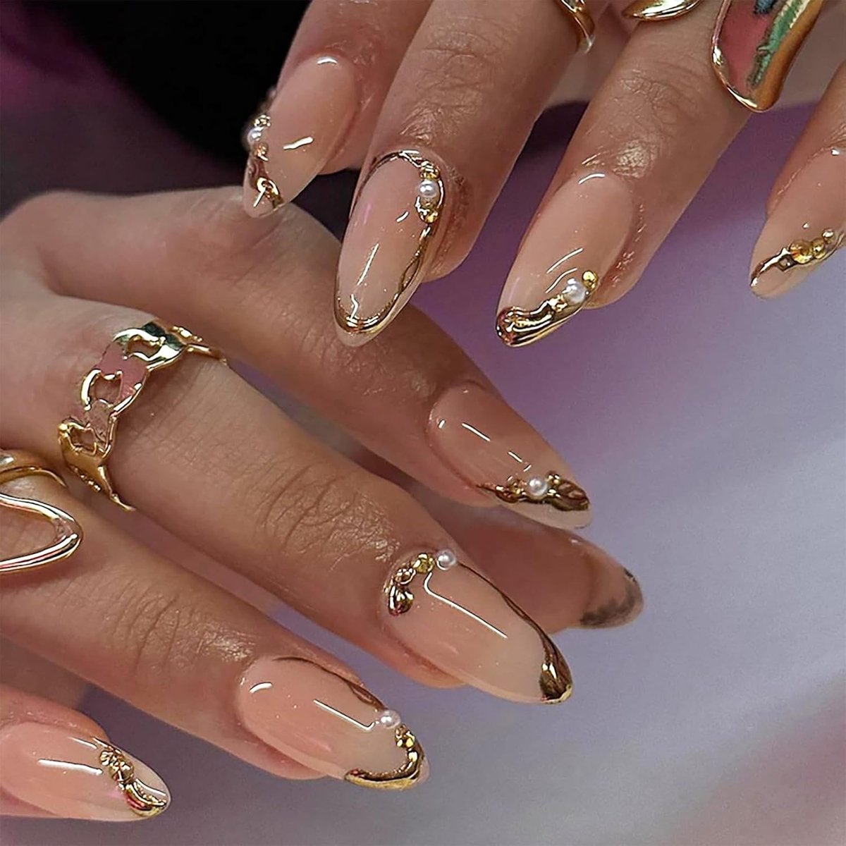 24 Stuks Druk op Nagels Goud, Druk op Nagels Amandel, Kunstlich Korte Nagels, Künstliche Nagels, Kleefnagels, Nepnagels, Druk op Kunstnagel Set