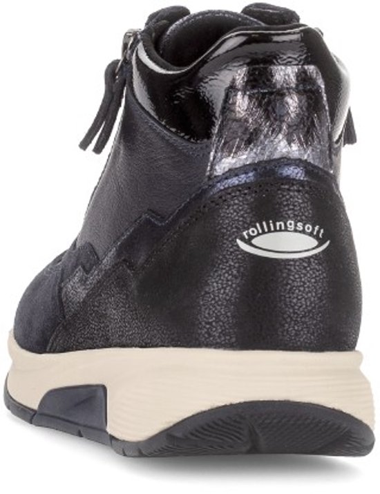 Achterkant van een donkerblauwe Gabor Rollingsoft veterboot met logo.
