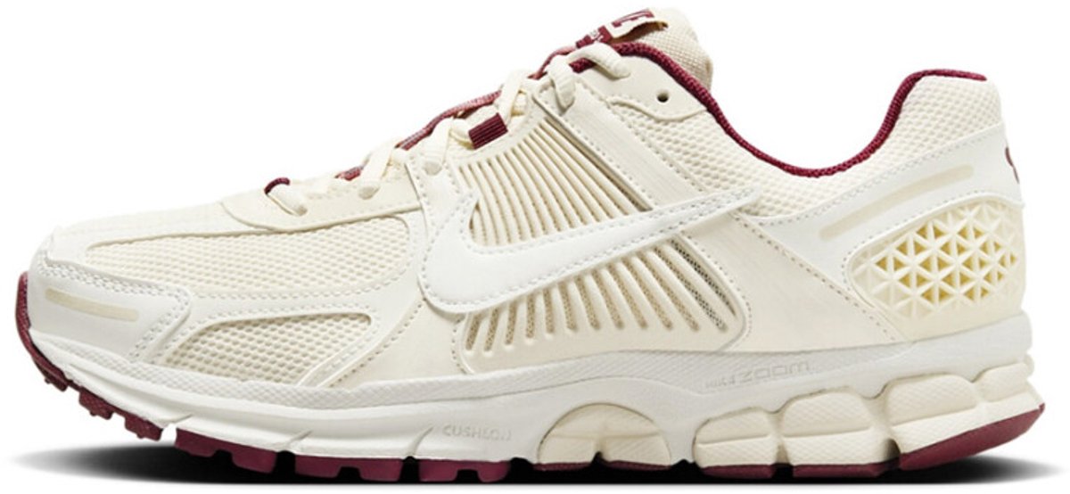 Nike Zoom Vomero 5 WMNS 'Red Coconut Milk' (W) - Maat 36.5