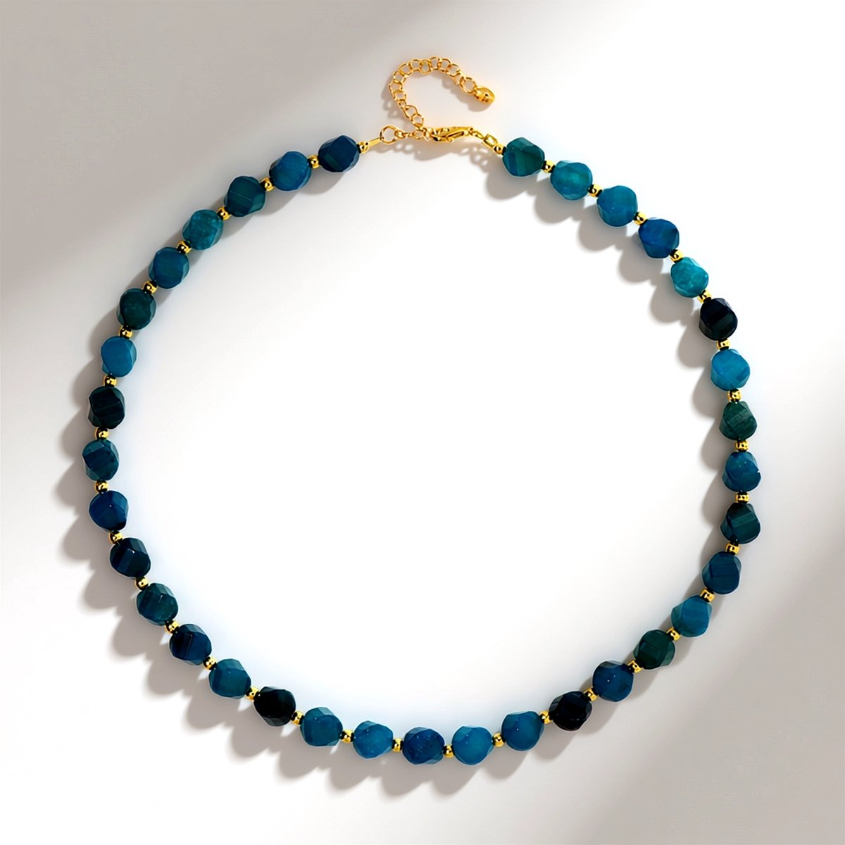 Cavill - Verstelbare halsketting - 925 Sterling Zilver verguld - Neonblauwe Apatiet 157.99 ct & Gouden Hematiet 15.63 ct - Elegante damesketting