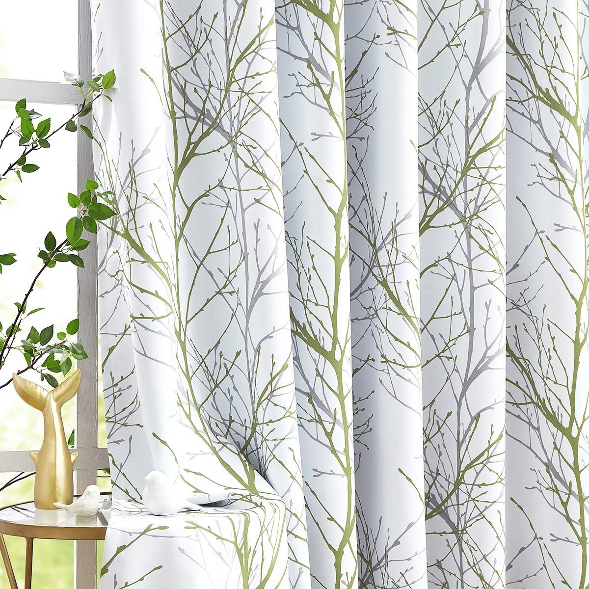 Omgoods - Blackout Gordijnen met Thermische Isolatie - Groene en Witte Motieven, Set van 2