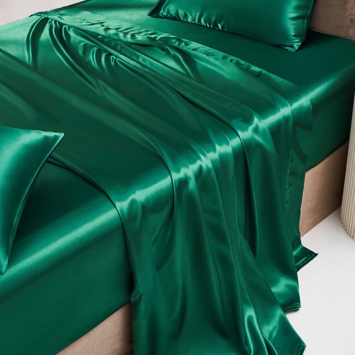 Omgoods - Satin Fitted Sheet, 140 x 200 cm, Donkergroen