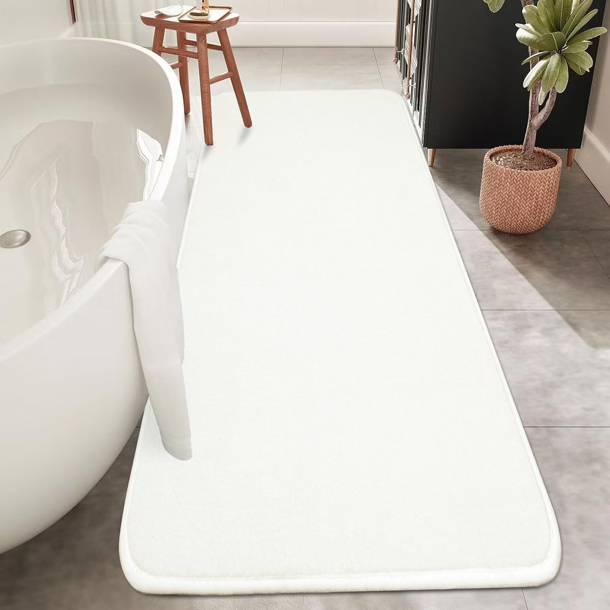 Omgoods - Grote Badmat 50x120 cm - Zachte Microfiber en Non-Slip