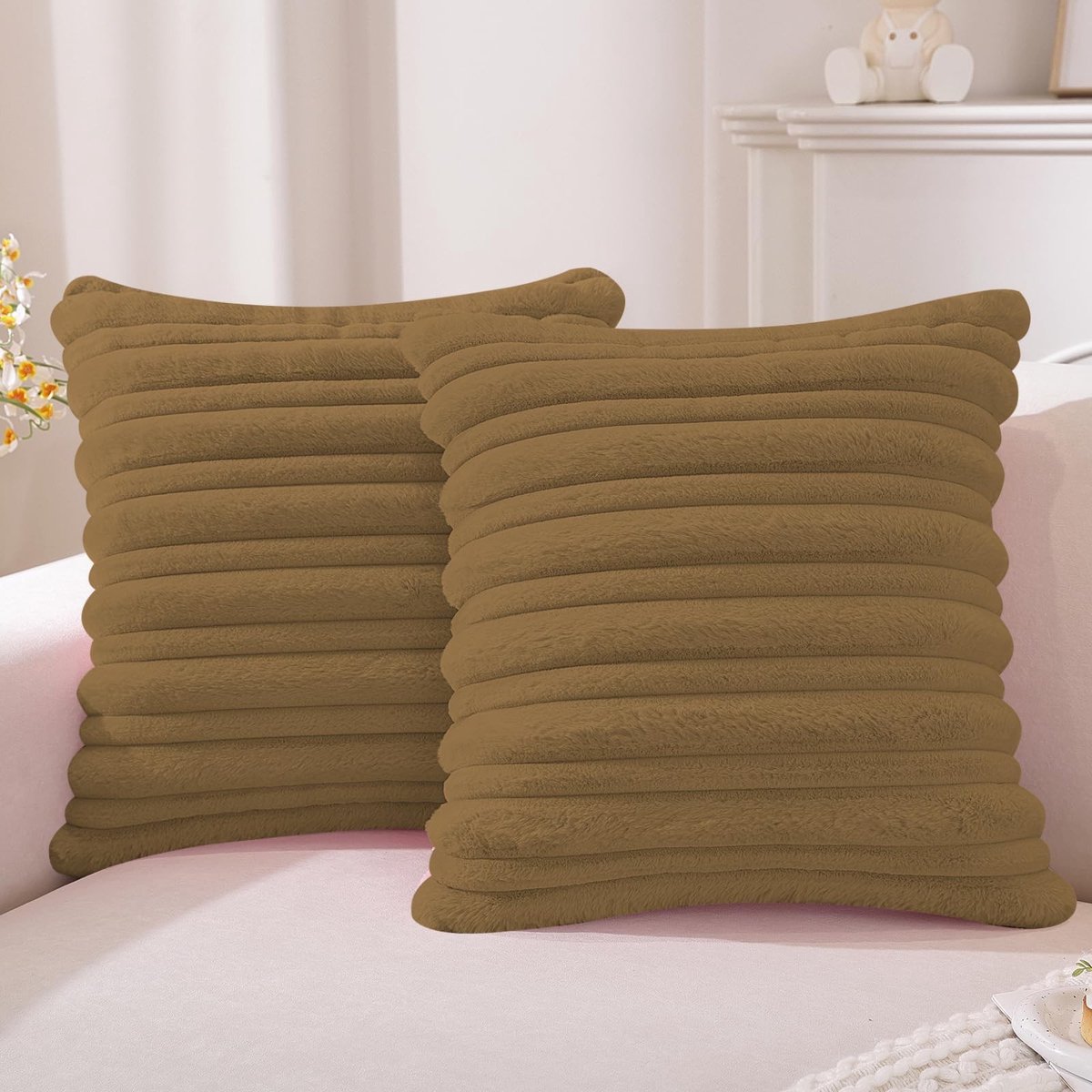 Omgoods - Set van 2 Fluffy Velours Kussenslopen 50x50 cm